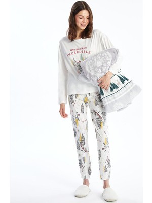 Lcw Dream Bisiklet Yaka Yılbaşı Temalı Kadın Pijama Takımı
