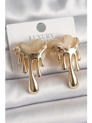 Stillove Pirinç Gold Renk Beyaz Sedefli Akan Kalp Model Kadın Küpe