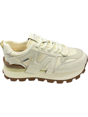 Lufıan Emıly Whıte 121230019