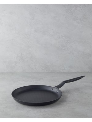 English Home Pro Grade Indüksiyon Tabanlı Krep Tava 30 cm Siyah