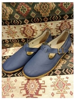 Osmanlı Yemeni Dünyası Yemeni (Çarık), Tokalı Kadın Model, Deri Yemeni, Lacivert Renk.