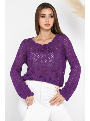 Gülseli Ajurlu Yaka Bağcıklı Mevsimlik Triko Bluz