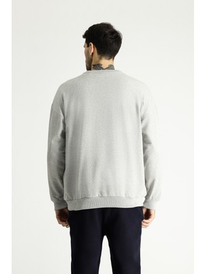 Bisiklet Yaka Oversize Pamuklu Sweatshirt