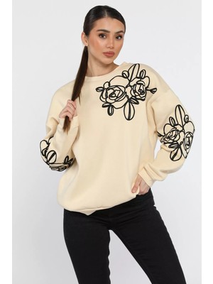 Gülseli Nakış Detaylı Bisiklet Yaka Kadın Sweatshirt