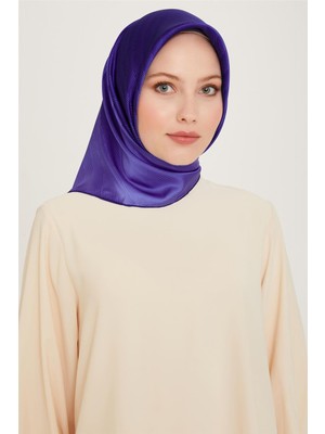 Armine Geometrik Desenli Sura Saf İpek Eşarp 9237D 06