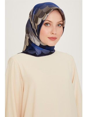 Armine Geometrik Desenli Sura Saf İpek Eşarp 9212D 82