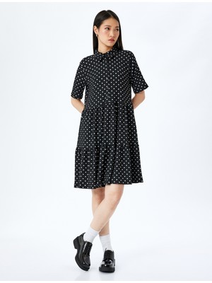 Koton Kısa Kollu Klasik Yaka Düğmeli Puantiyeli Mini Elbise