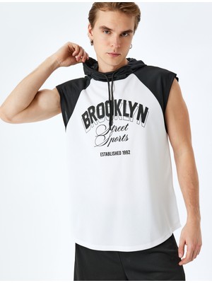 Koton Slogan Baskılı Renk Kontrastlı Kapşonlu Kolsuz Spor Atlet