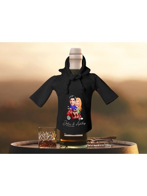 Bk Gift Kişiye Özel Sevgililer Karikatürlü Mini Siyah Içki Şişesi Tişörtü , Ev Bar Dekoru, Viski, Şarap, Votka, Rakı Şişesi Tişörtü, Ev Barı-17