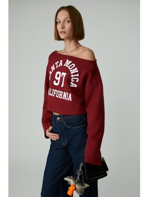 Asly Kadın Asimetrik Yakalı Şardonsuz Tek Omzu Açık Baskılı Bordo Sweatshirt