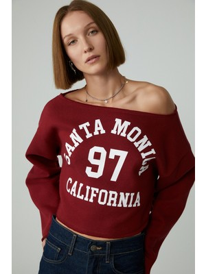 Asly Kadın Asimetrik Yakalı Şardonsuz Tek Omzu Açık Baskılı Bordo Sweatshirt