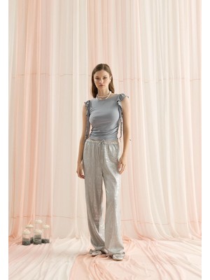 Kadın Grey Renk Kolları Fırfırlı Sıfır Kol T-Shirt