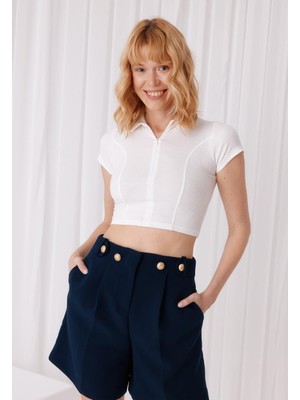 Kadın Ekru Renk Polo Yaka Yarım Fermuarlı Crop T-Shirt