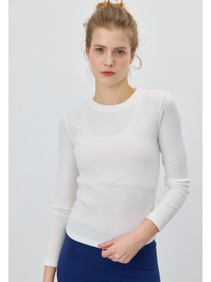 Kadın Beyaz Renk Basic Uzun Kollu T-Shirt
