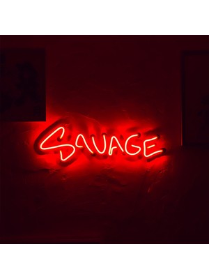 TolCamp Savage Vahşi Neon Süsü -Metal Üzerine Dekoratif Renkli Işıklı Duvar Aydınlatması Tablo -70 cm  (En)  x  21 cm  (Boy)