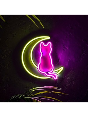 Luna - Ay Işığında Kedi - Kedi Hediye - Veteriner Metaş Duvar Süsü - Metal Üzerine Dekoratif Neon LED Renkli Işıklı Duvar Aydınlatması 32CM (En) x 33CM (Boy)