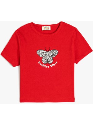 Koton Kız Çocuk Pamuklu Kelebek Baskılı Kısa Kollu Crop Tişört Bisiklet Yaka Slim Fit