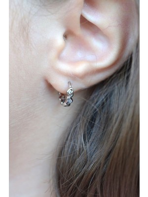 Sacce Scarves & Accessories Sıralı Kalpli Çocuk Küpe Halka Model Antialerjik Gümüş Renk