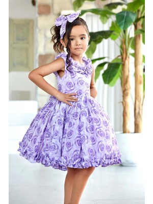 Kız Çocuk Yakası ve Etek Ucu Fırfırlı Üzeri Gül Baskılı Kolsuz Lila Elbise