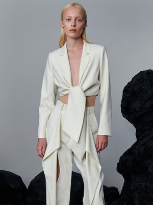 Önden Bağlama Detaylı Uzun Kollu Crop Ceket - Ekru