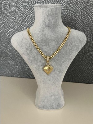 Asteria Jewelry Çağla Şikel Ema Model  Zirkon Taşlı Kalp Charm Kolye