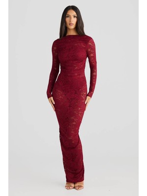 Sırtı Açık Dantel Elbise