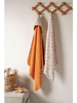 Heaven Home Tarçın - Çiçekli 80X80 cm Kapüşonlu Havlu ve Müslin 2'li Bebek Seti