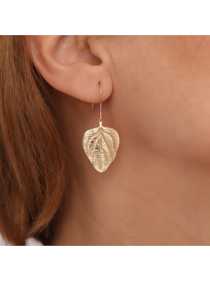 Nox Jewelry 14 Ayar Altın Kaplama Yaprak Form Dokulu Sallantılı Gümüş Küpe - Minimal Şık Küpe - E00272