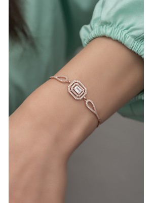 Nereze 925 Ayar Gümüş Asansörlü Kelepçe Tektaş Bileklik