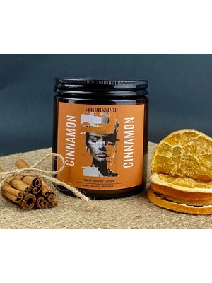 Stworkshop Cinnamon: Tarçın Aromalı Ahşap Fitilli Dekoratif ve Meditatif Mum - 390GR Özel Tasarım Etiket