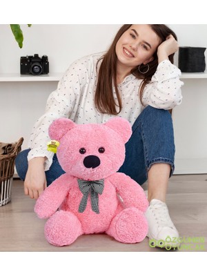 Özgüner Oyuncak Peluşçu Dayı Oturan Peluş Ayıcık Papyonlu – Yumuşak ve Sevimli Hediyelik Ayı
