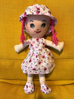 Nostalji Kutusu Pembe Saçlı Çiçek Desenli Kız Oyuncak Bez Bebek Uyku Arkadaşı 50 cm Hediyelik Doğum Günü Hediyesi