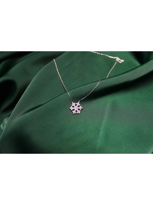 Gümüş Kar Tanesi Kolye