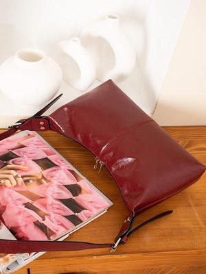 Kadın Şık Tasaramlı Kaliteli Baget Çanta