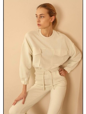 Kadın Kapitone Kumaş Oversize Cepli Beli Lastikli Sweatshirt