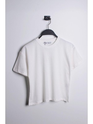 Mini Bambi Basic Kabartma Baskılı T-Shirt Beyaz