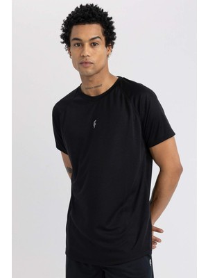 DeFacto Slim Fit Dar Kesim Bisiklet Yaka Baskılı Sporcu Kısa Kollu Tişört V2887AZ23AU