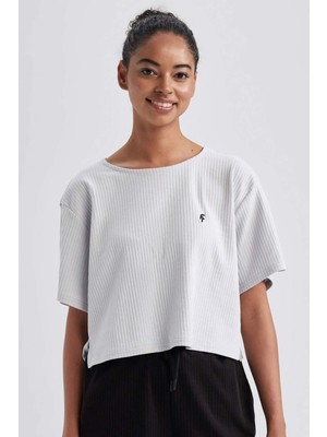 DeFacto Cropped Fit Bisiklet Yaka Sporcu Ribana Kısa Kollu Tişört A9916AX23HS