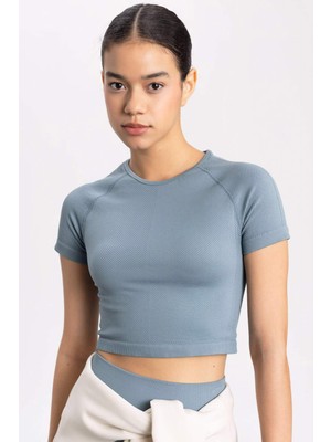 DeFactoFit Crop Bisiklet Yaka Sporcu Seamless Kısa Kollu Tişört B4568AX24SP