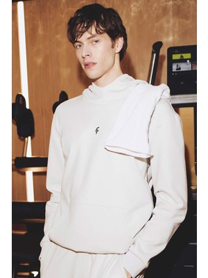DeFacto Fit Standart Fit Kapüşonlu Skuba Dalgıç Kumaş Cepli Sweatshirt C2310AX24SP