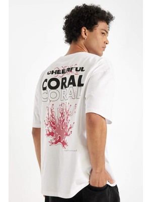 DeFacto %100 Pamuk Oversize Geniş Kalıp Bisiklet Yaka Sırt Baskılı Kısa Kollu Tişört B8932AX24AU