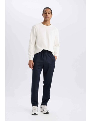 DeFactoFit Sporcu Jogger Eşofman Altı Slim Fit Dar Kesim Standart Paça Skuba Dalgıç Kumaş Beli Lastikli E3931AX24WN