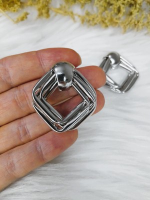 Stainless Steel Badelis Asimetrik Detaylı Çelik Küpe Silver