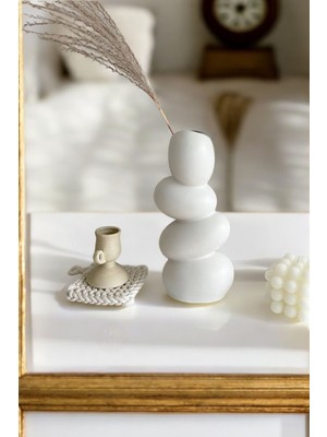 Beyaz Dekoratif Vazo Obje Ev Dekorasyon Masa Üstü Dekor Vazo Model 54