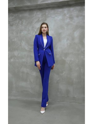 Kadın Yakası Taş Biyeli Düğme Detay Takım