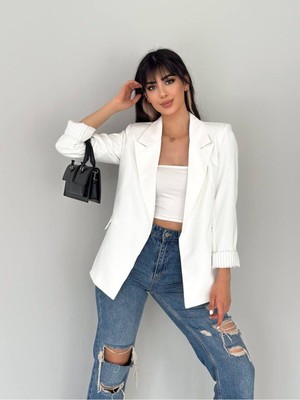 Kadın Beyaz Astarlı Blazer Ceket Kol Içi Çizgili Katlama Detaylı