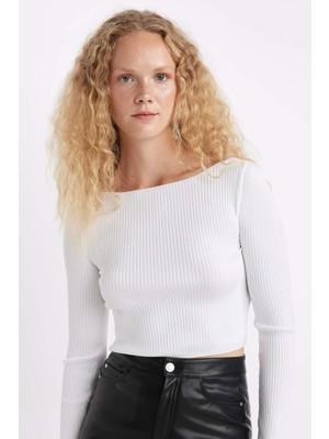 DeFacto Slim Fit Dar Kesim Kayık Yaka Basic Düz Triko Kazak C7299AX24WN