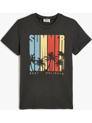 Koton Tişört Yaz Temalı Baskı Detaylı Kısa Kollu Bisiklet Yaka Pamuklu