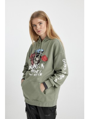 DeFacto Coool Guns N' Roses Oversize Geniş Kalıp Kapüşonlu Kanguru Cepli Kalın Sweatshirt B3007AX23WN