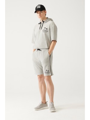 AVVA Erkek Gri Havlu Kumaş Kapüşonlu Yaka Sweatshirt/Şort Comfort Fit Takım A31Y3345